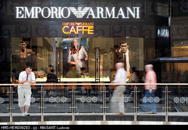 The Emporium Armani Café in Mall of the Emirates and how it is a place of design where people can go and enjoy a different meal on a different atmosphere.