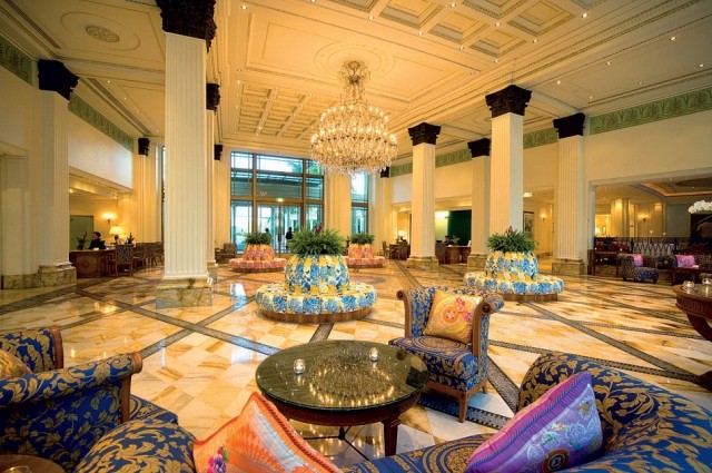 Extraordinary service and an ambience of pure glamour caractherizes Palazzo Versace Dubai.
