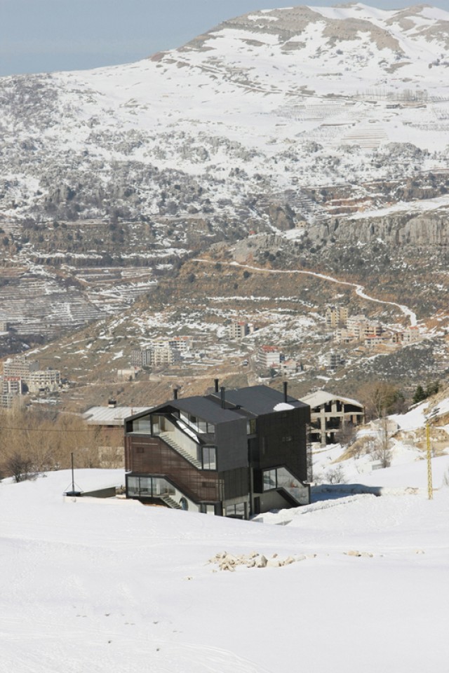 i-SKI, a modern chalet in the Mount-Lebanon, by Accent Design Group