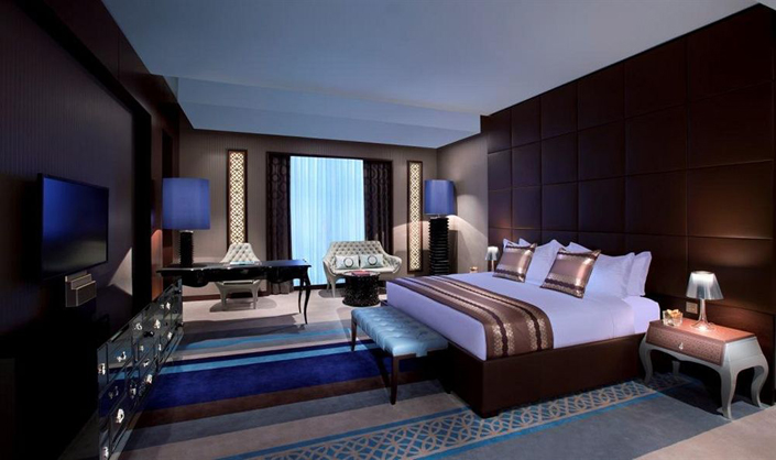 most-luxurious-Hotels-to-visit-in-Qatar-bed-room-exquisite