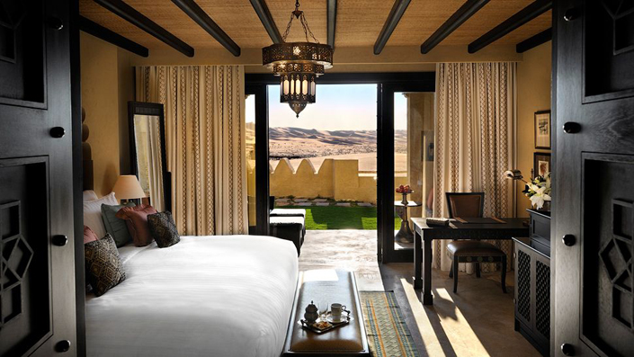 10 Most incredible bedrooms with breathtaking views-desert-view
